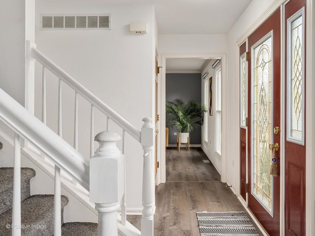 586 Daniels Street, Bolingbrook, IL 60440