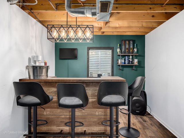 586 Daniels Street, Bolingbrook, IL 60440