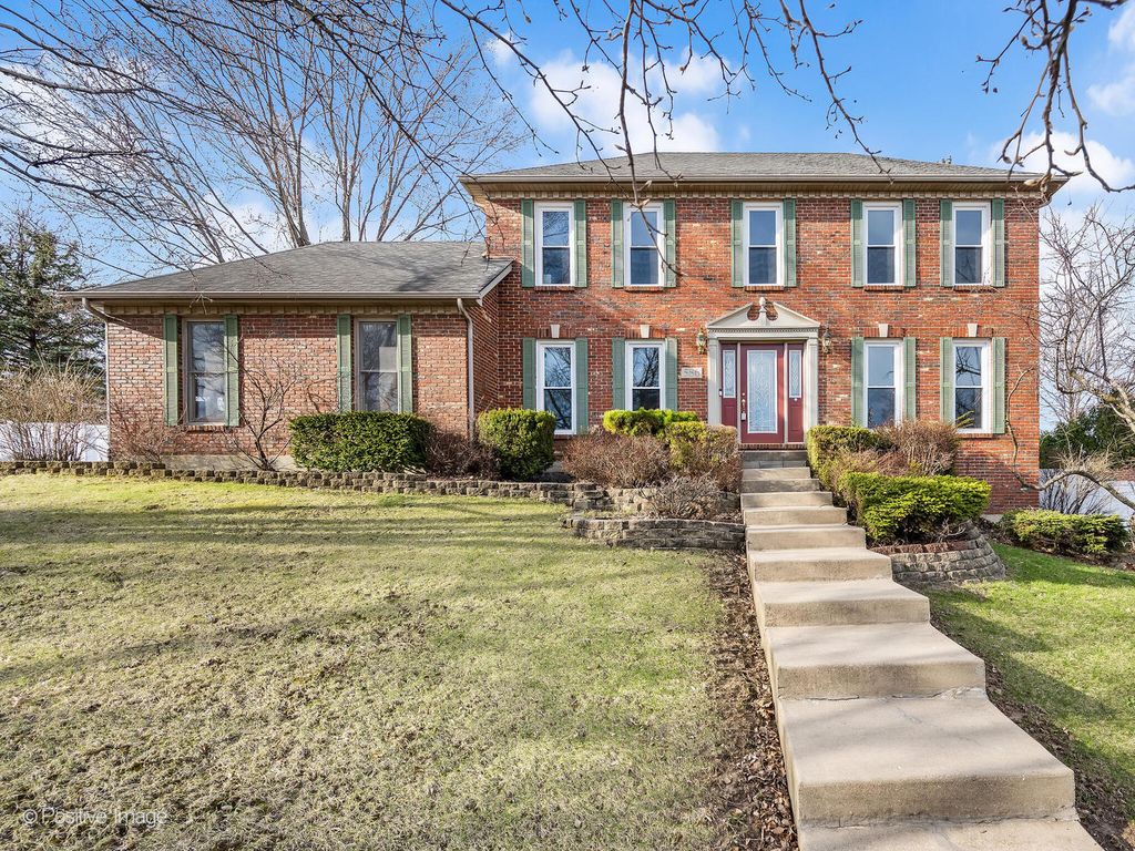 586 Daniels Street, Bolingbrook, IL 60440