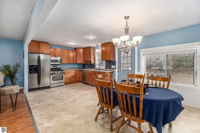 1875 W Division, Cadillac, MI 49601