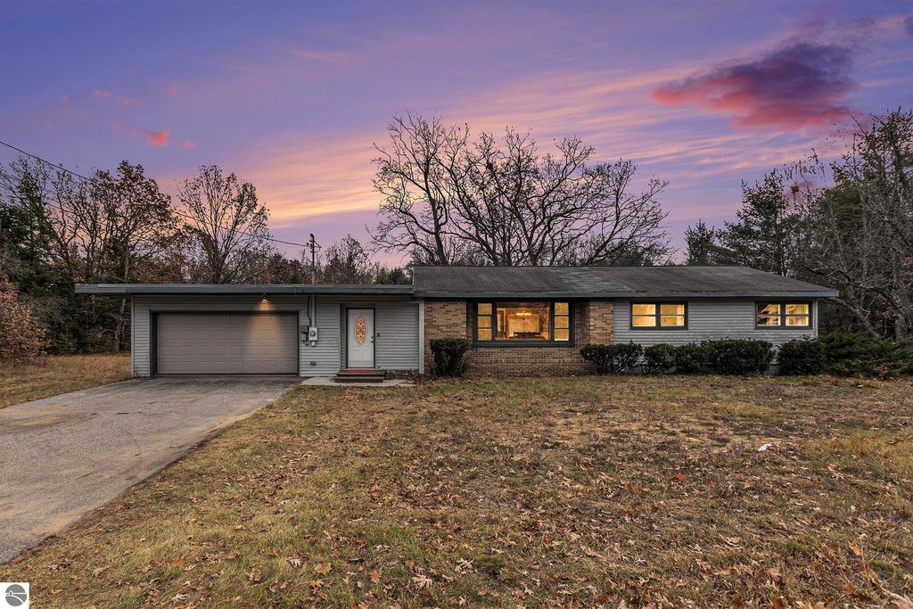 1875 W Division, Cadillac, MI 49601