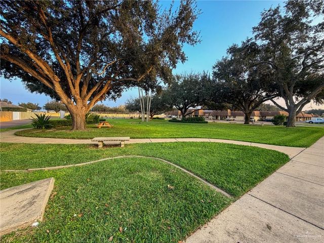 516 E Uphall Avenue, Mcallen, TX 78503