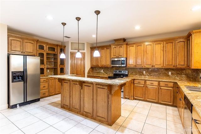 516 E Uphall Avenue, Mcallen, TX 78503