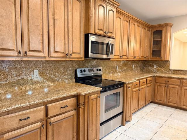 516 E Uphall Avenue, Mcallen, TX 78503