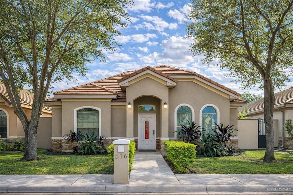 516 E Uphall Avenue, Mcallen, TX 78503