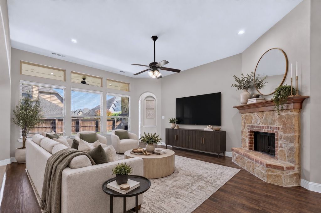 440 Garrison Circle, Lantana, TX 76226 — photo 3