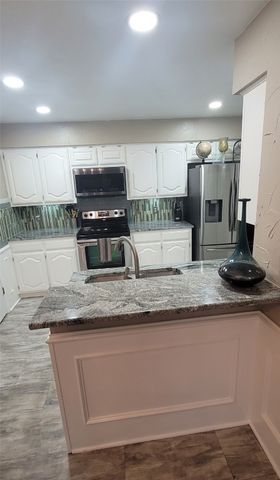 2016 Vista Crest Drive, Carrollton, TX 75007