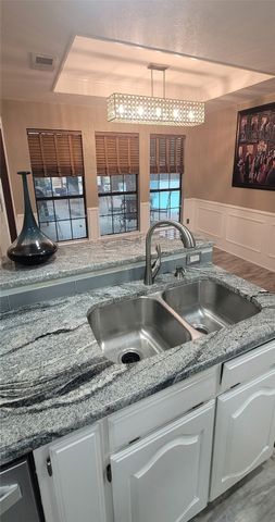 2016 Vista Crest Drive, Carrollton, TX 75007