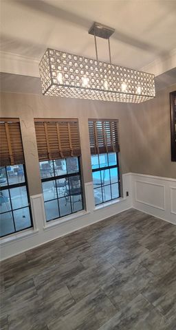 2016 Vista Crest Drive, Carrollton, TX 75007