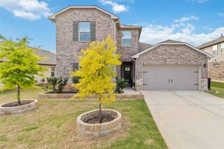 118 Ballyneal LN, San Marcos, TX 78666