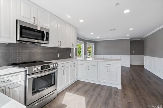 7 Pulaski Road 3, East Northport, NY 11731