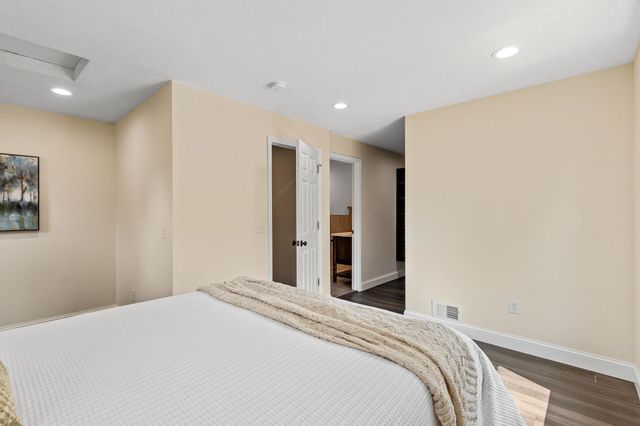 3737 Baker Road, Minnetonka, MN 55305