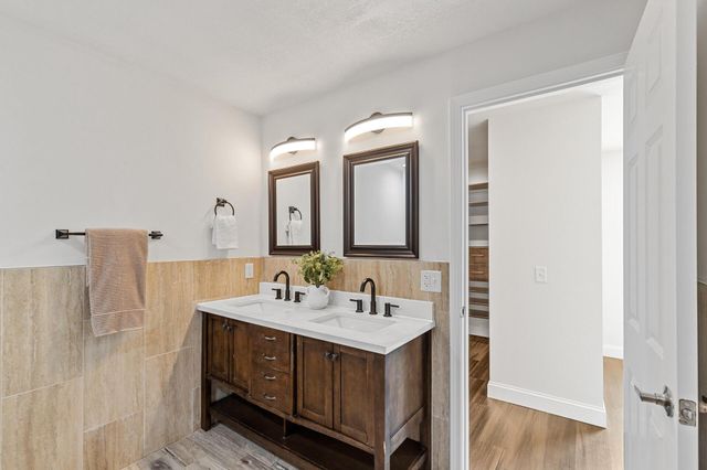 3737 Baker Road, Minnetonka, MN 55305
