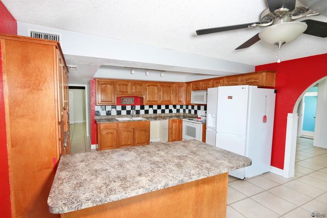 2460 S ENGLER AVE, Yuma, AZ 85365