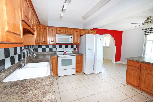 2460 S ENGLER AVE, Yuma, AZ 85365