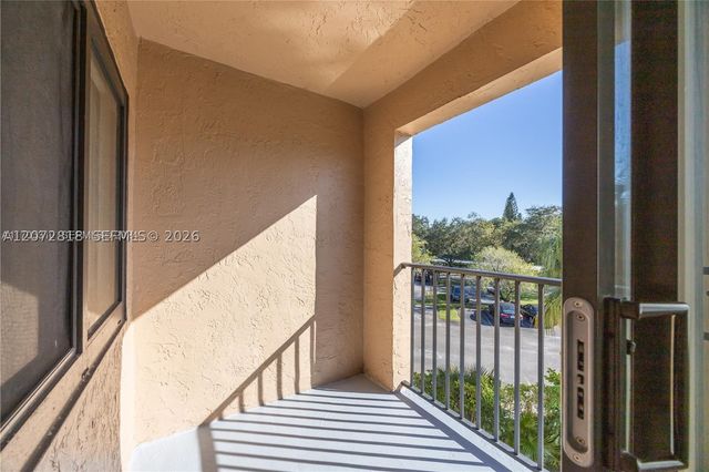 10001 W Atlantic Blvd 316, Coral Springs, FL 33071