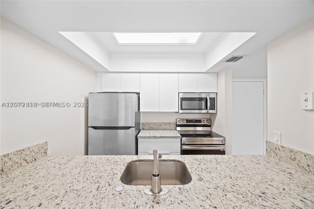 10001 W Atlantic Blvd 316, Coral Springs, FL 33071