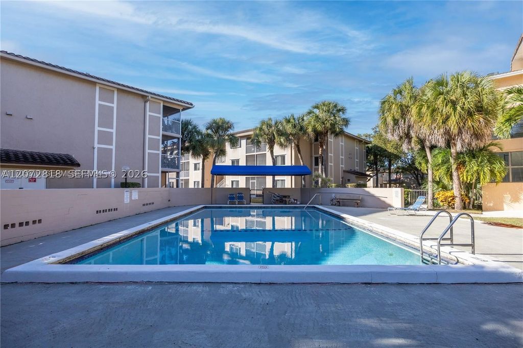 10001 W Atlantic Blvd 316, Coral Springs, FL 33071