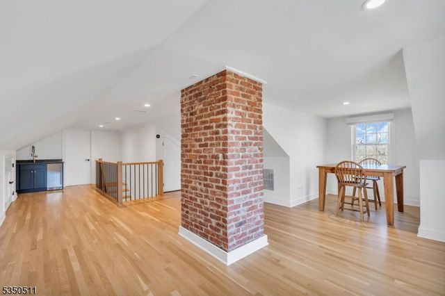 143 Huron Dr, Chatham Twp., NJ 07928