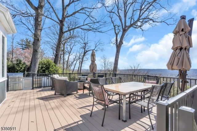 143 Huron Dr, Chatham Twp., NJ 07928