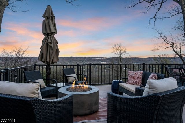 143 Huron Dr, Chatham Twp., NJ 07928