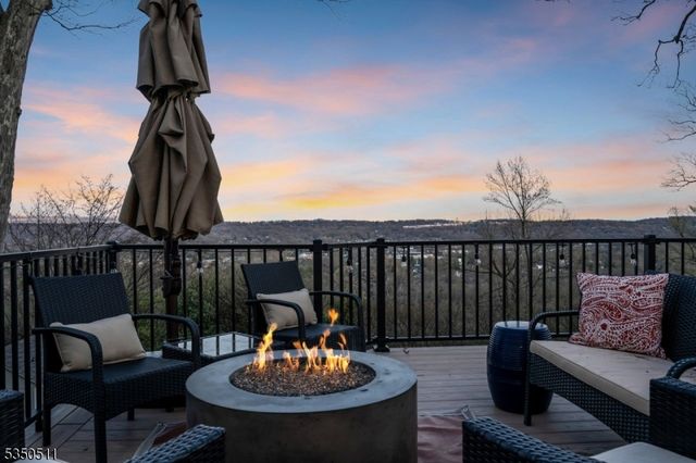 143 Huron Dr, Chatham Twp., NJ 07928