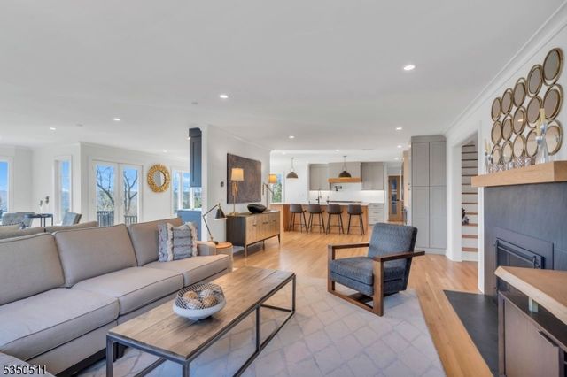 143 Huron Dr, Chatham Twp., NJ 07928