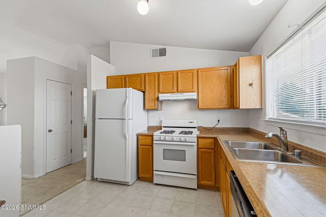 5074 Calle Verde, Las Cruces, NM 88012