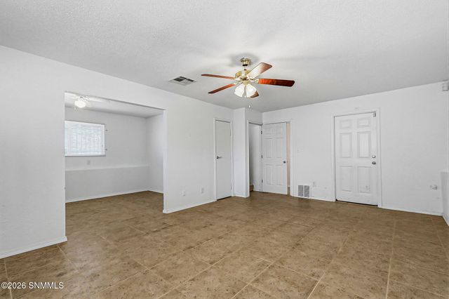 5074 Calle Verde, Las Cruces, NM 88012