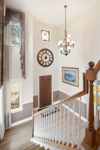 335 W Carriage Lane, Bensenville, IL 60106