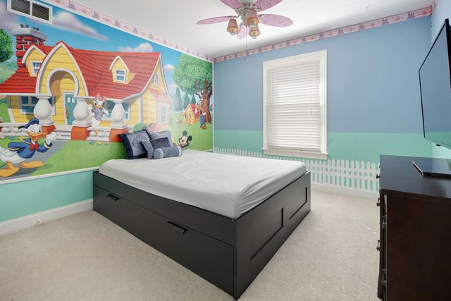 335 W Carriage Lane, Bensenville, IL 60106
