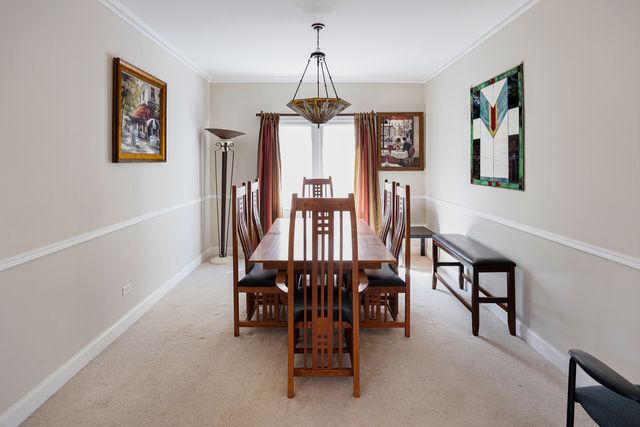 335 W Carriage Lane, Bensenville, IL 60106