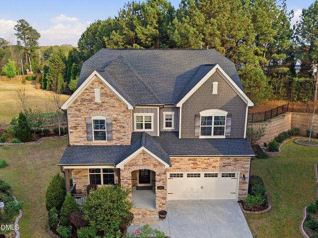 221 Birdsgrove Court, Cary, NC 27519