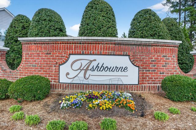 221 Birdsgrove Court, Cary, NC 27519