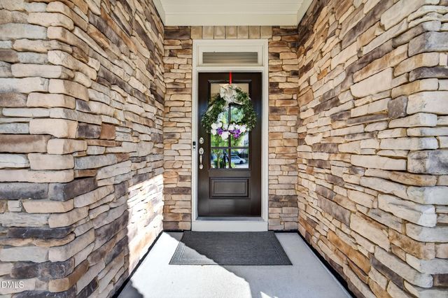 221 Birdsgrove Court, Cary, NC 27519