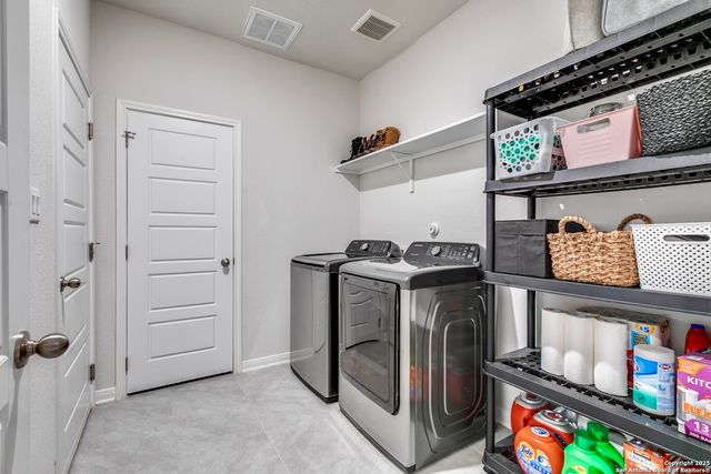 217 Goodfella Ave, Cibolo, TX 78108