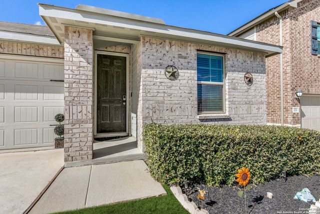 217 Goodfella Ave, Cibolo, TX 78108