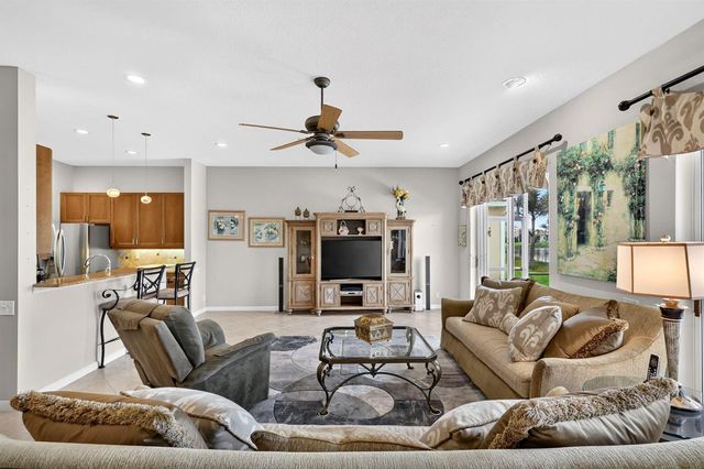 347 NW Shoreview Drive, Port St. Lucie, FL 34986
