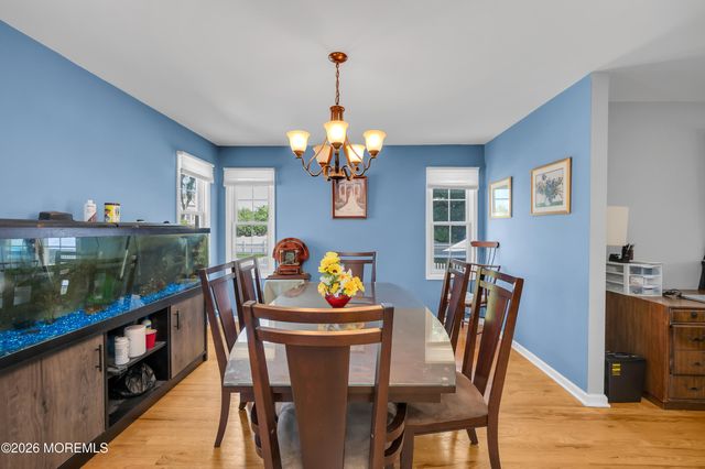 4 Wood Avenue, Middletown, NJ 07758