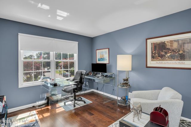 4 Wood Avenue, Middletown, NJ 07758