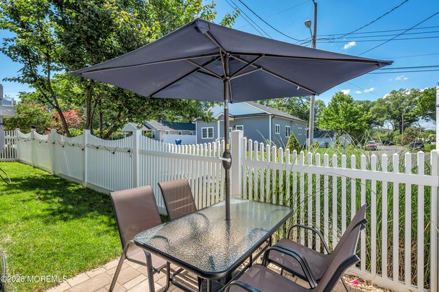 4 Wood Avenue, Middletown, NJ 07758
