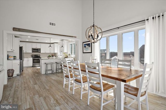 743 LAUREL AVE, Ocean City, MD 21842