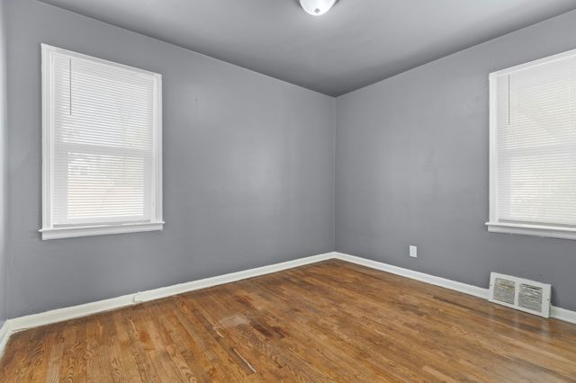 19990 Pinehurst Street, Detroit, MI 48221