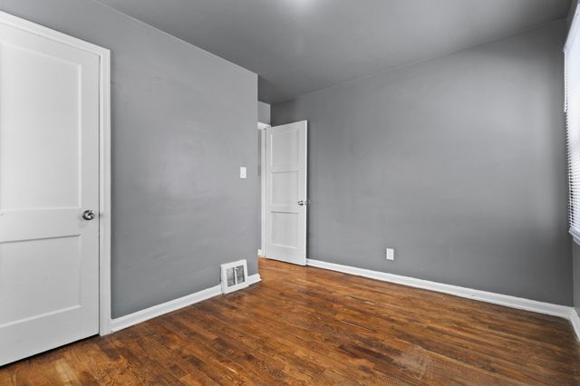 19990 Pinehurst Street, Detroit, MI 48221