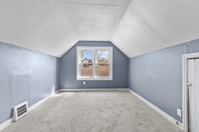 19990 Pinehurst Street, Detroit, MI 48221