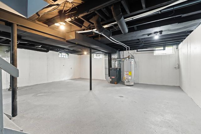 19990 Pinehurst Street, Detroit, MI 48221