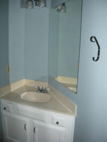 915 W 23rd ST 105, Austin, TX 78705