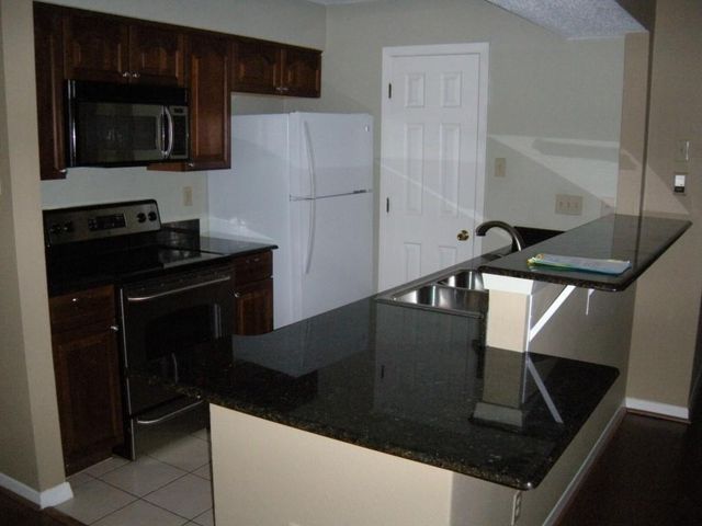 915 W 23rd ST 105, Austin, TX 78705