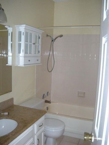 915 W 23rd ST 105, Austin, TX 78705