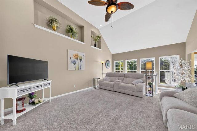 224 Bennington Drive, Troy, MO 63379